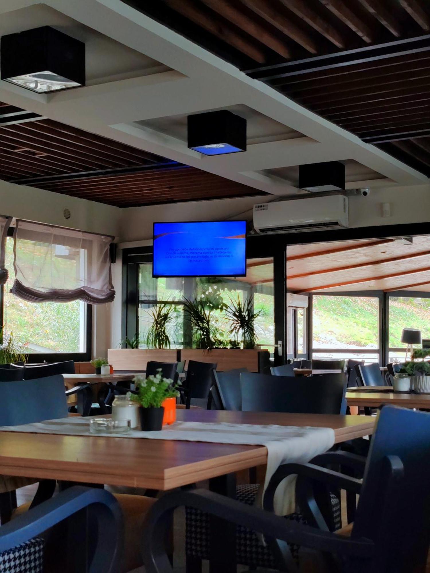 Cruiser Restoran Cuprija Ngoại thất bức ảnh