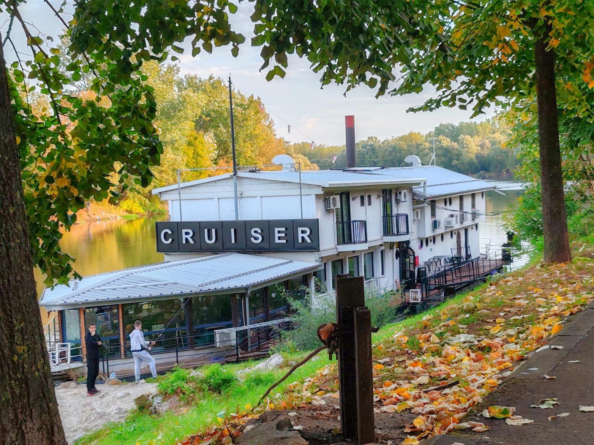 Cruiser Restoran Cuprija Ngoại thất bức ảnh